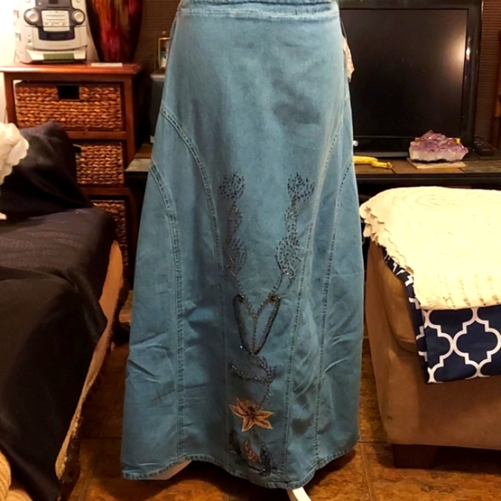 NWOT- Studio West-Blue Jean Maxi Skirt w/Sequins Medium